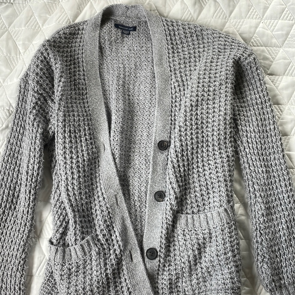 american eagle grey button cardigan